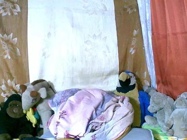 Honoratte from BongaCams