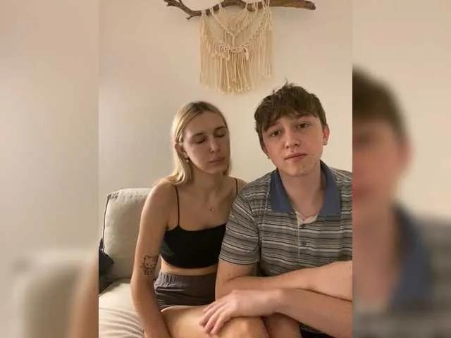 LinaTwins from BongaCams