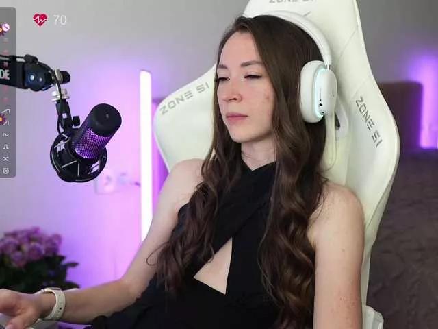 lollipop-o from BongaCams