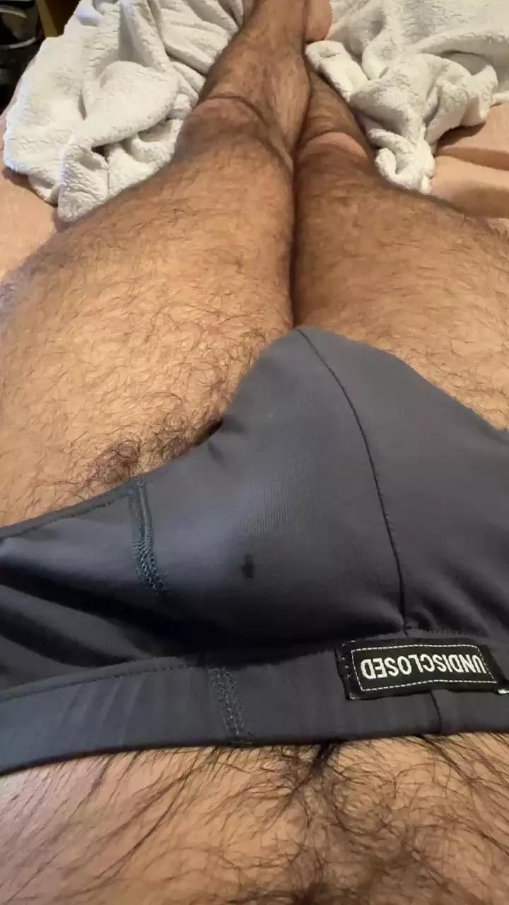 Aleale2587 from Cam4