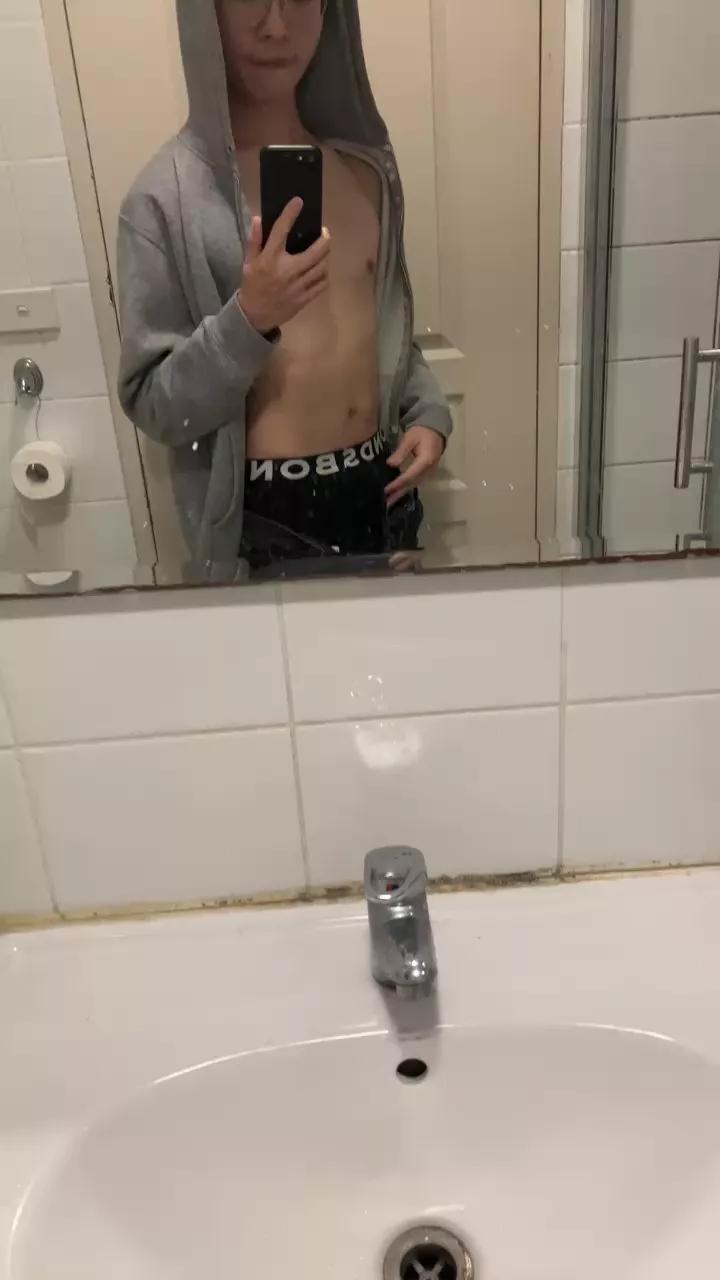 Allentt1999 from Cam4