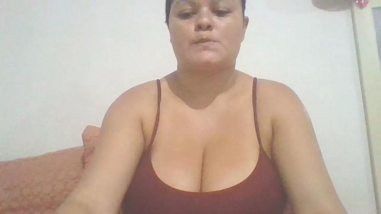 Anne_Moreninha from Cam4