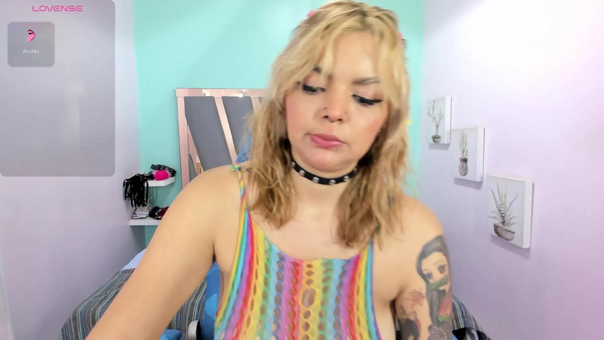 AryRicci from Cam4