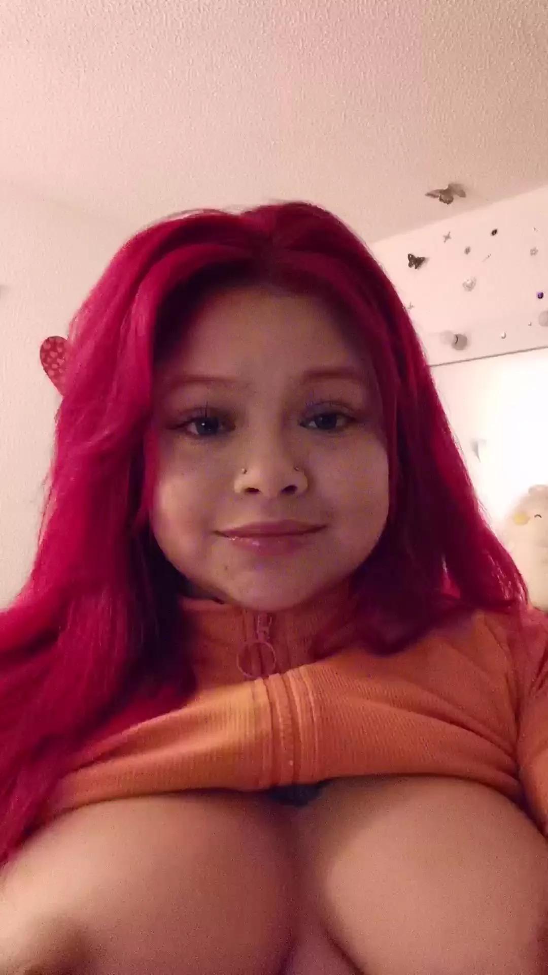 barbiee_doll from Cam4