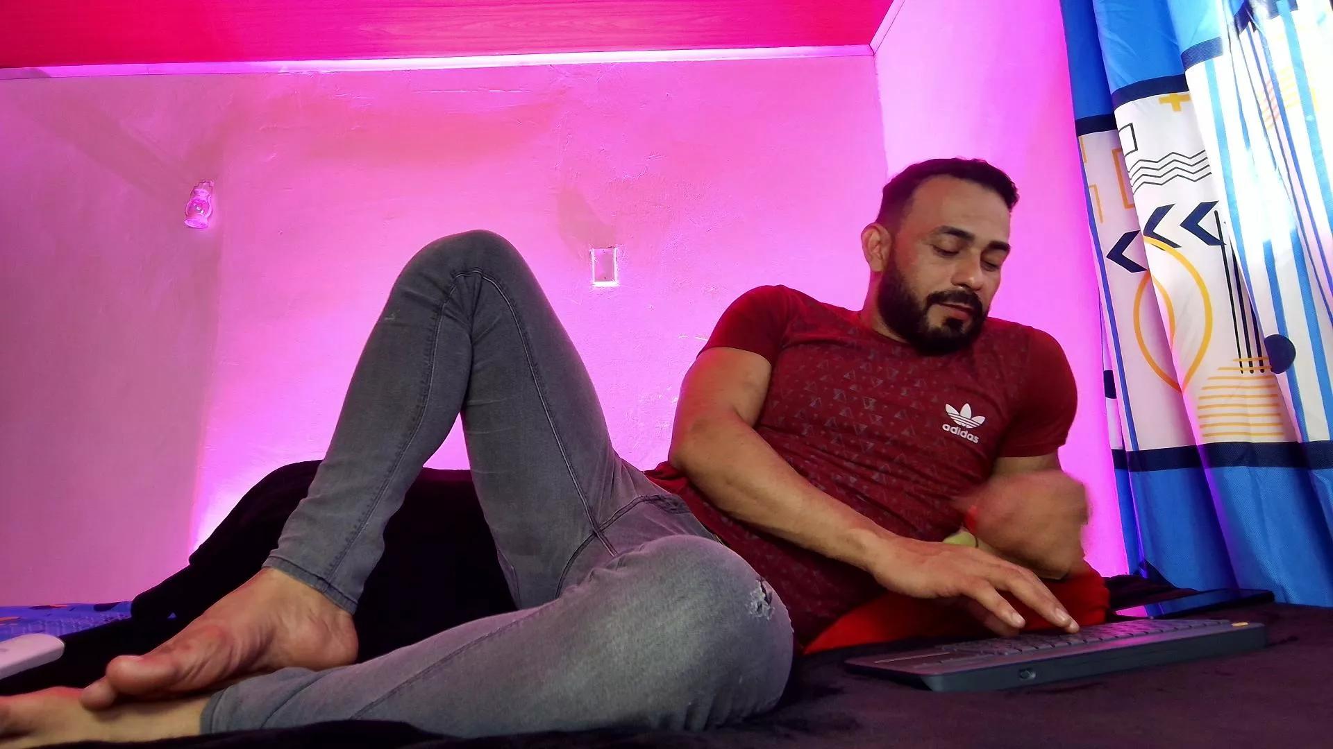 BenBlaze from Cam4
