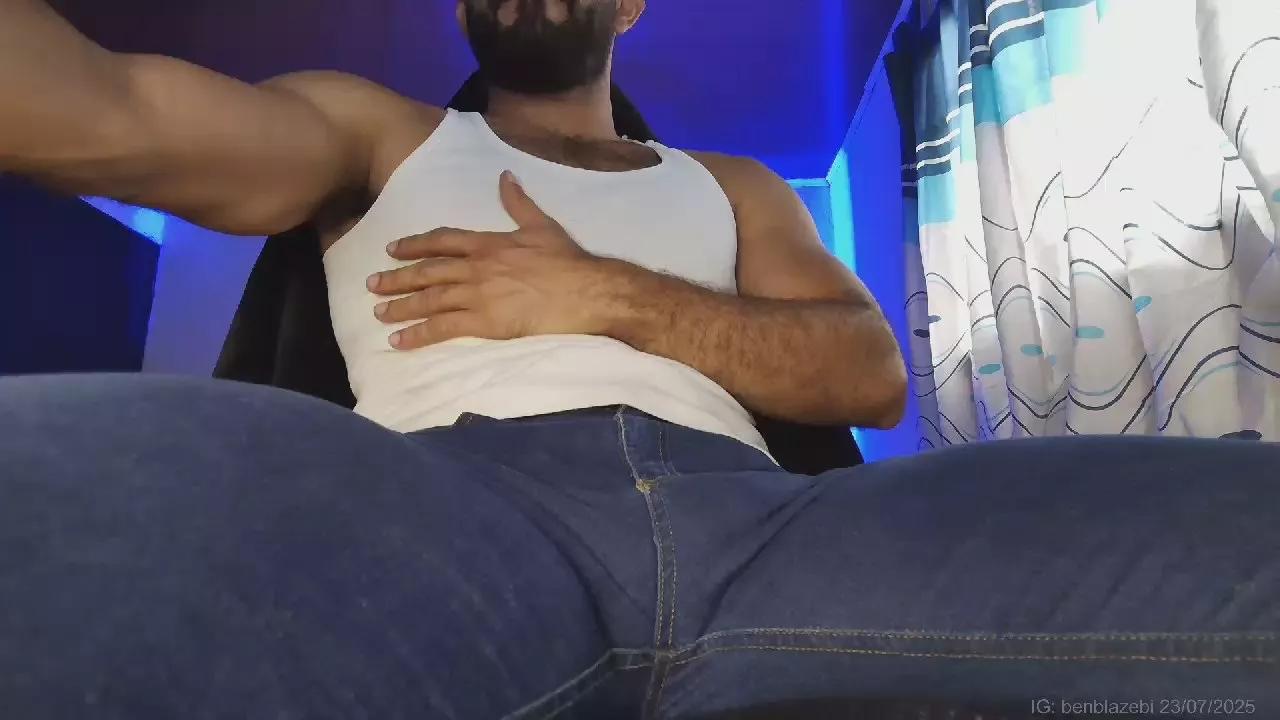 BenBlaze from Cam4