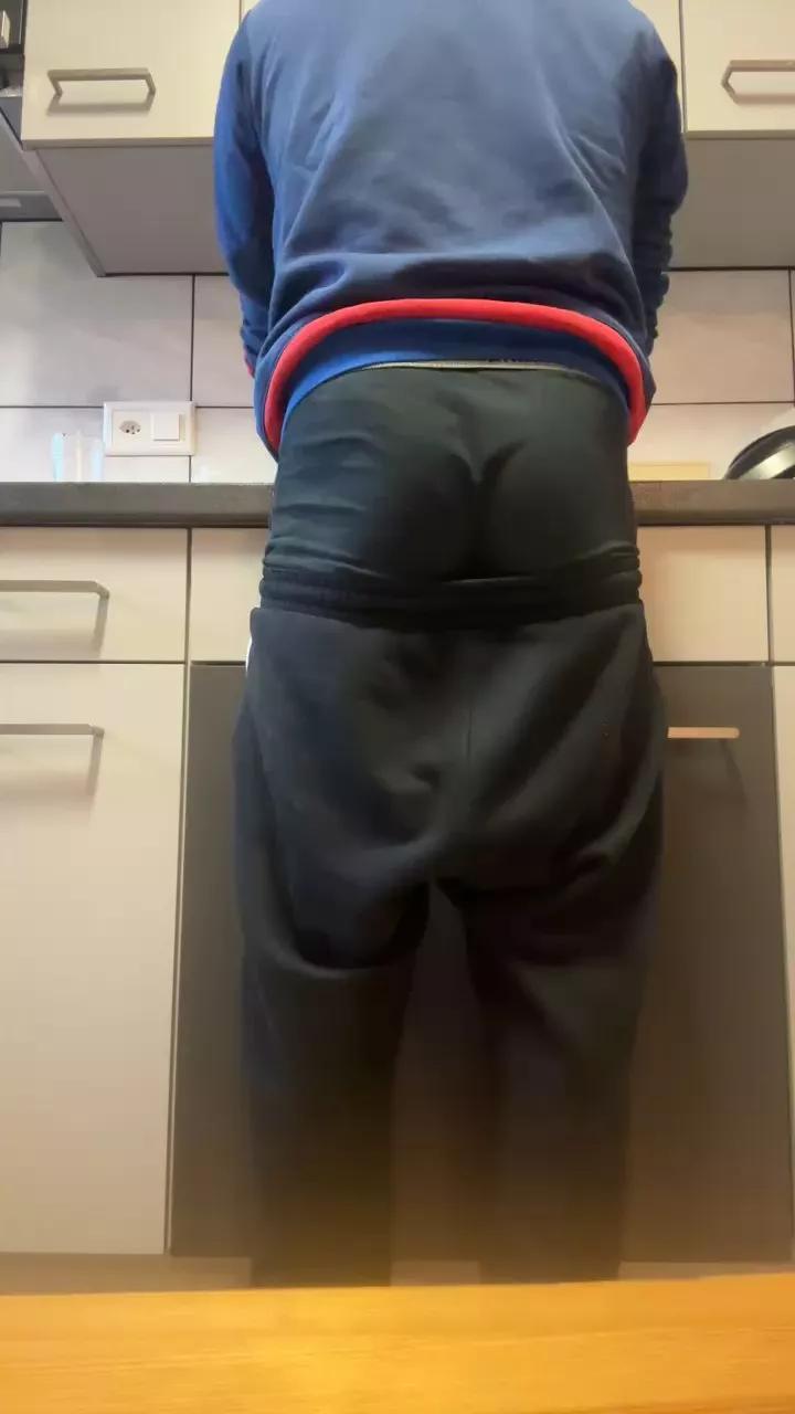 Bogosse444449 from Cam4