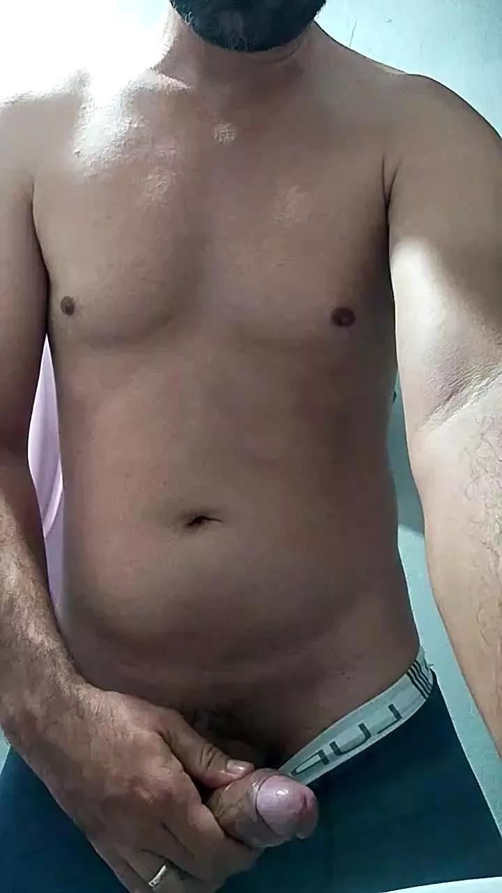 Casado039at from Cam4