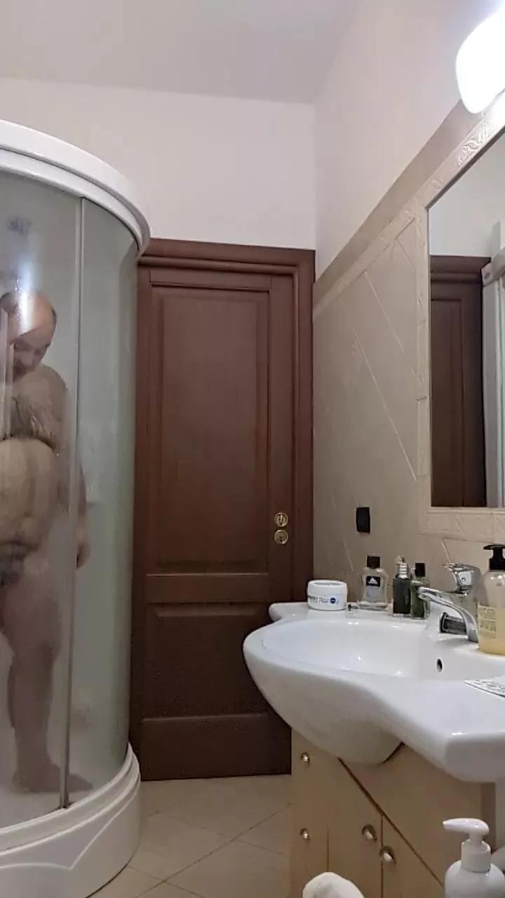 daariu from Cam4