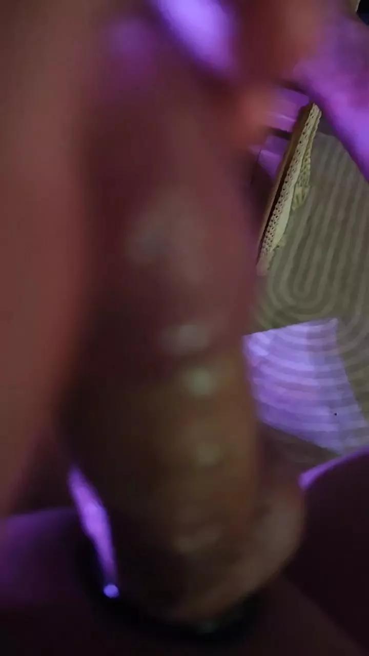 GUMMYMANSG from Cam4