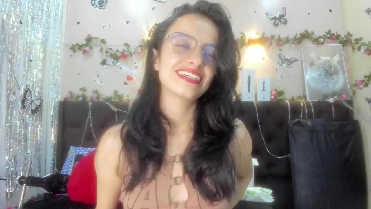 HottCandy21 from Cam4
