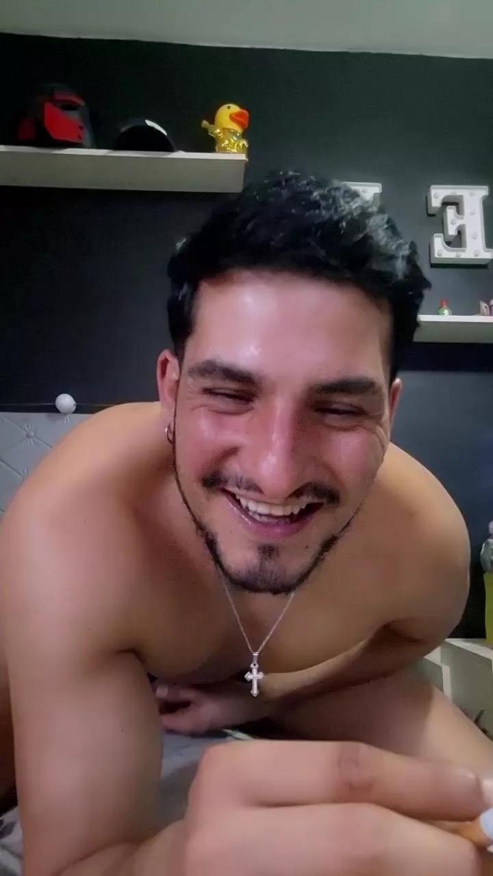Isain3 from Cam4