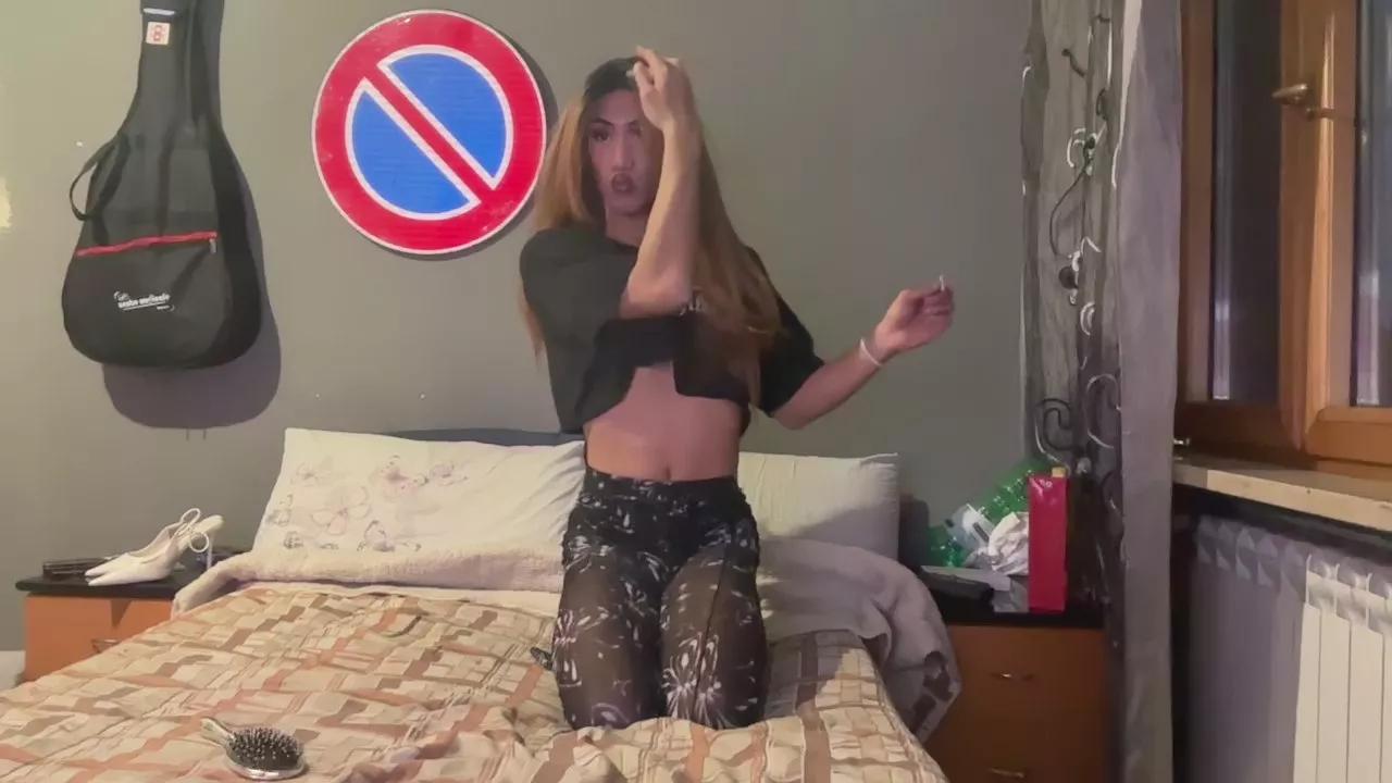 KellyLaDyoda from Cam4