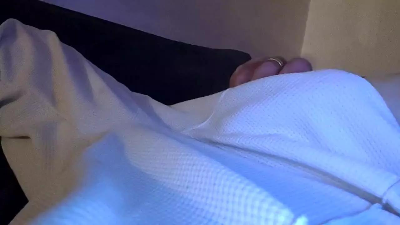 Kikito33981 from Cam4