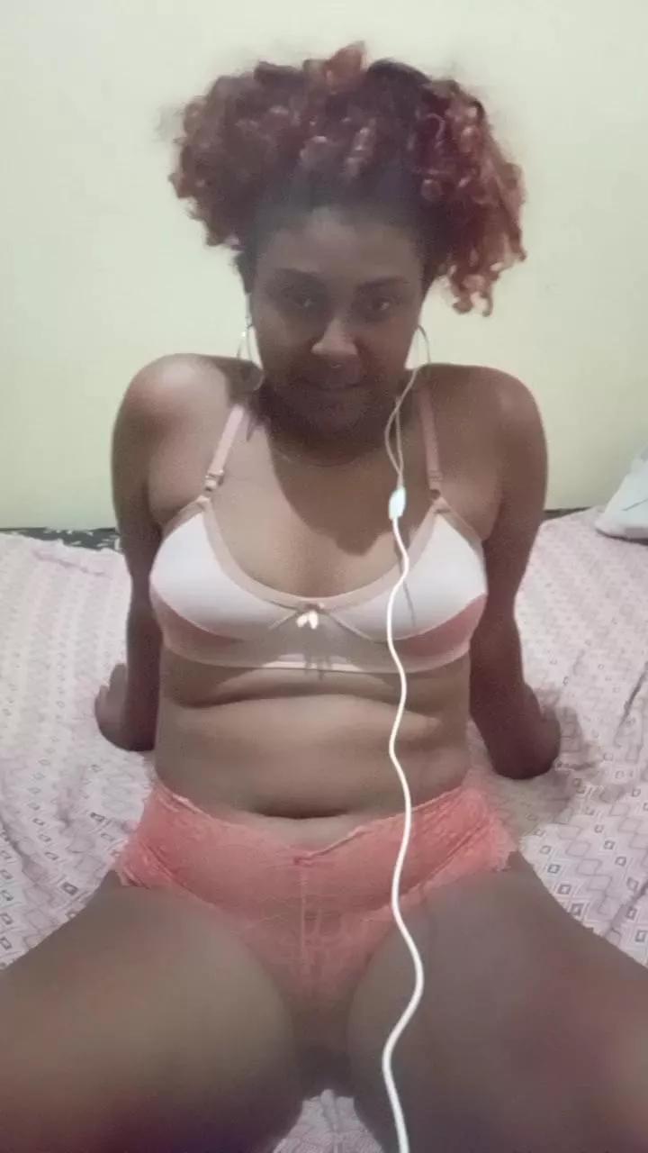 L_Lily from Cam4