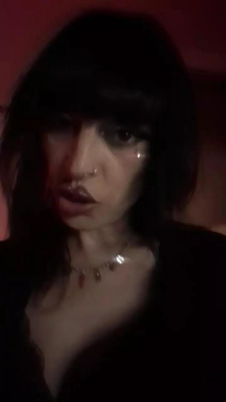 lellamonellahot from Cam4