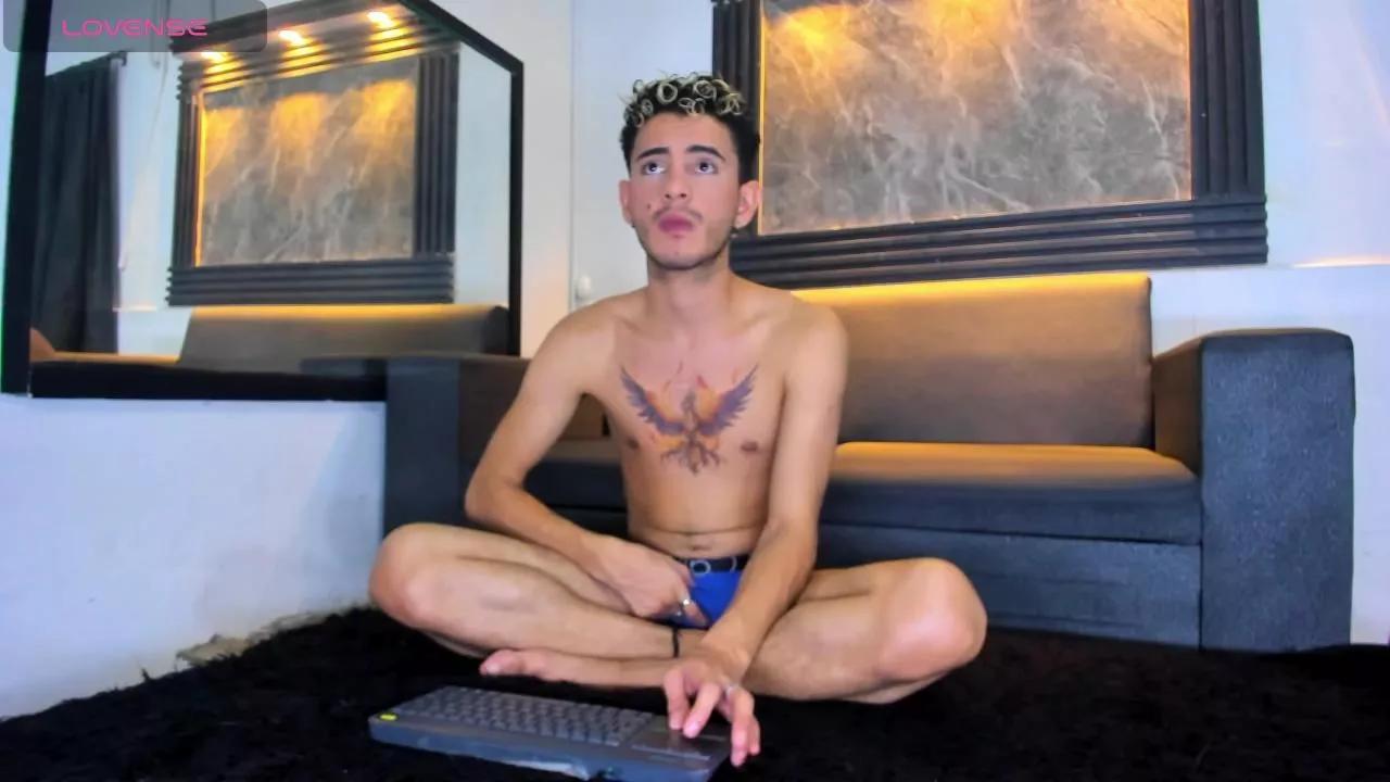liaam_mendoza from Cam4