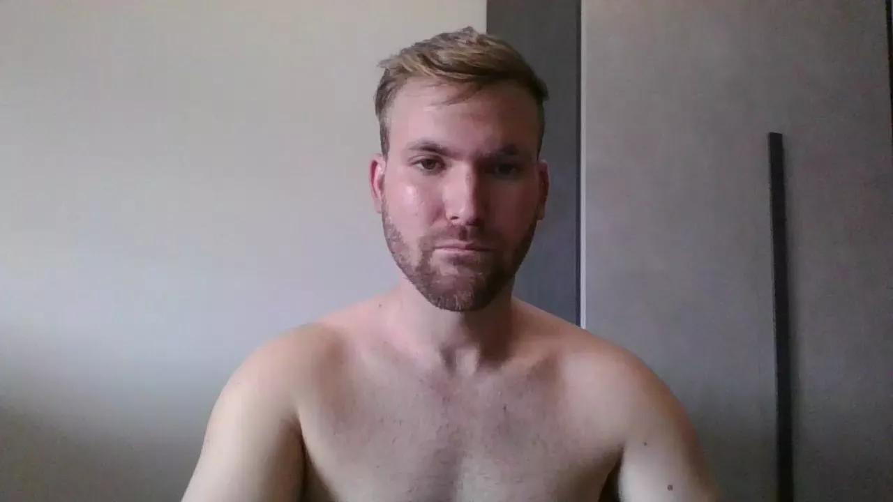 mattia2021 from Cam4