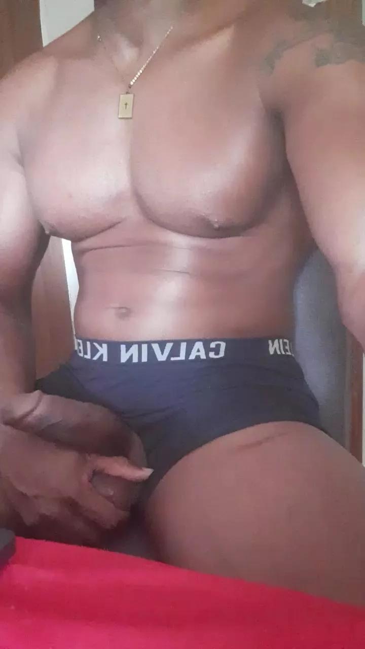 Maumau1986 from Cam4