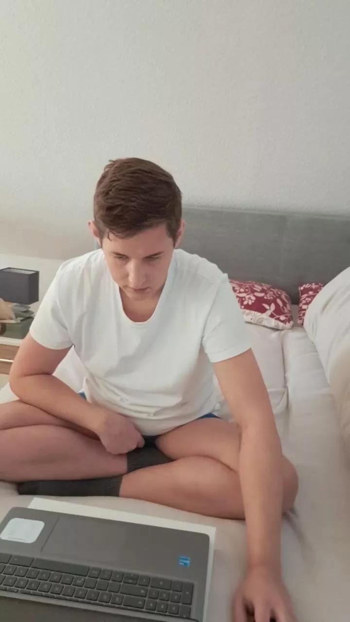 olli_36 from Cam4