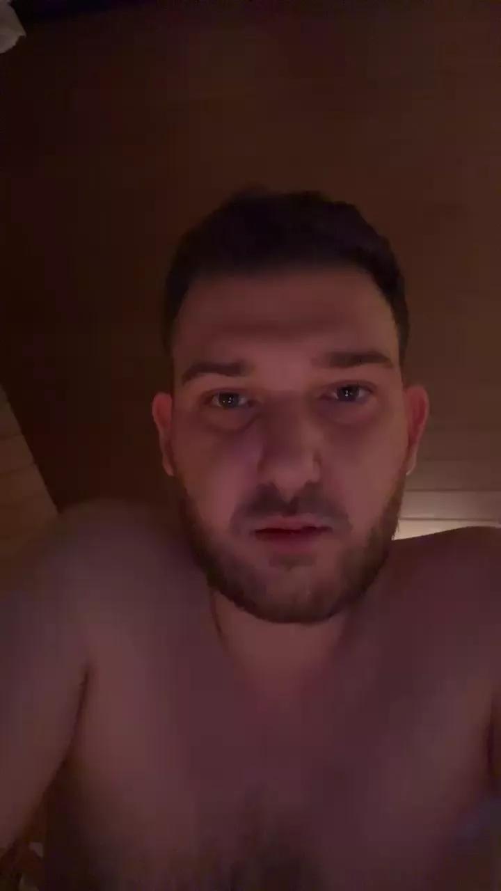 Peter20203 from Cam4