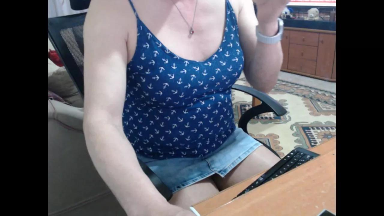 pollen_07 from Cam4