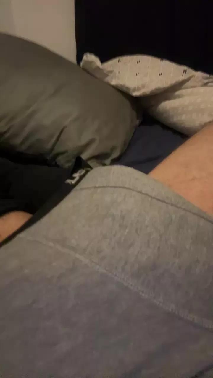 Ptiteub from Cam4