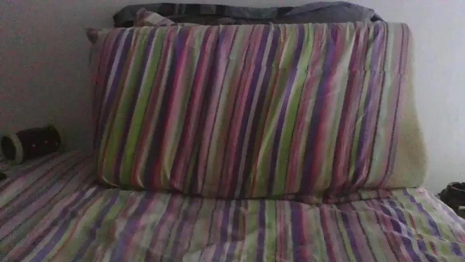 quique0927 from Cam4