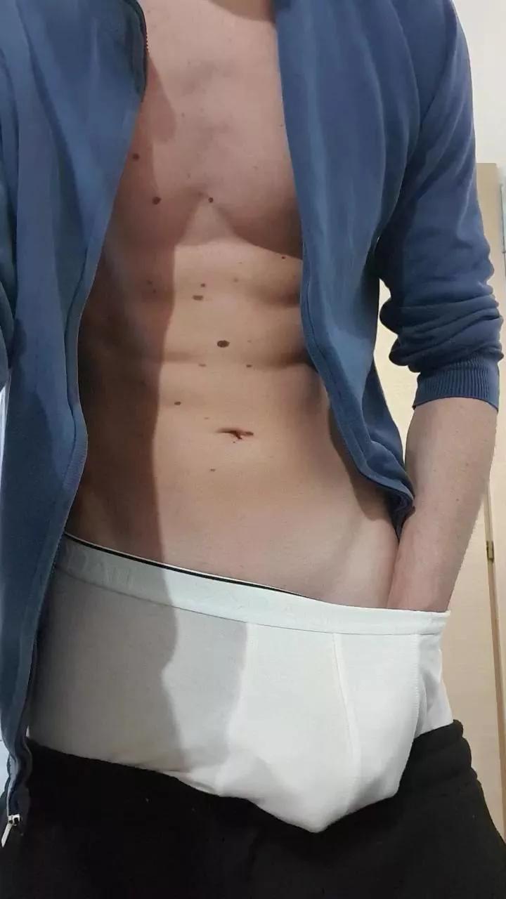 Renezelwegher24 from Cam4