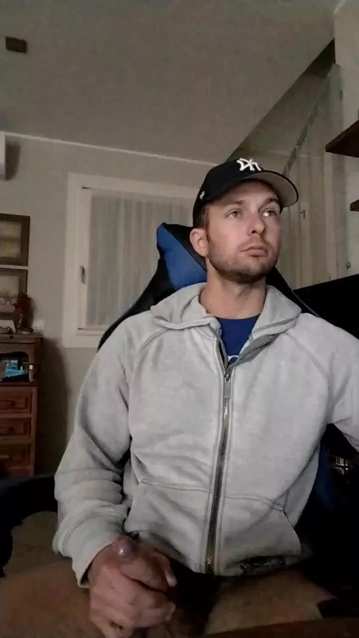 riccardoyeah from Cam4