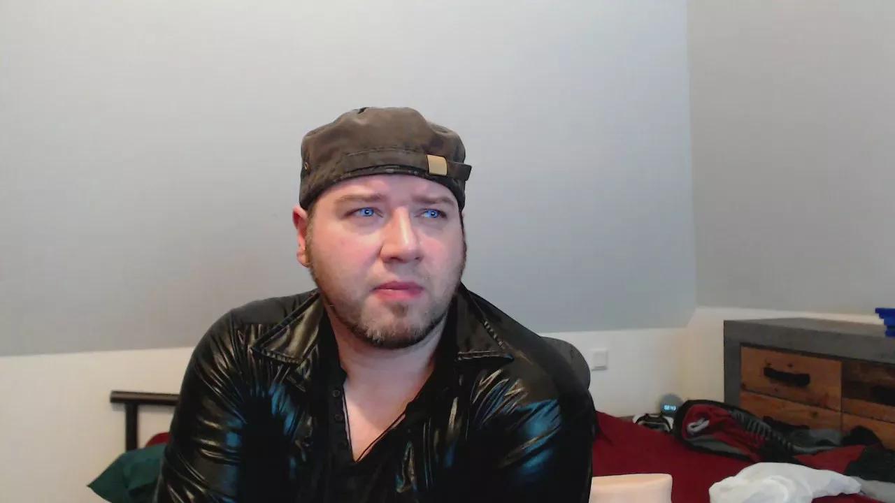 RLPlover from Cam4