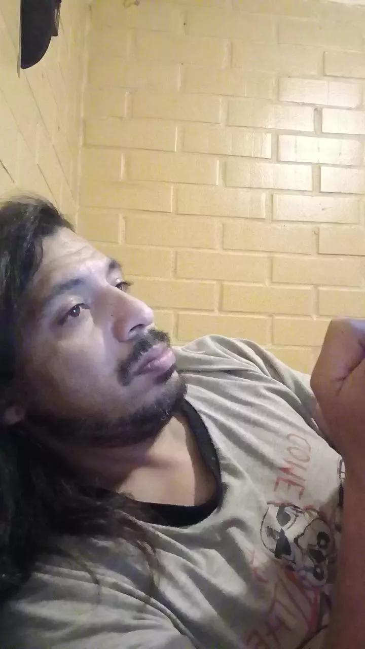 Rodrigo1986x from Cam4