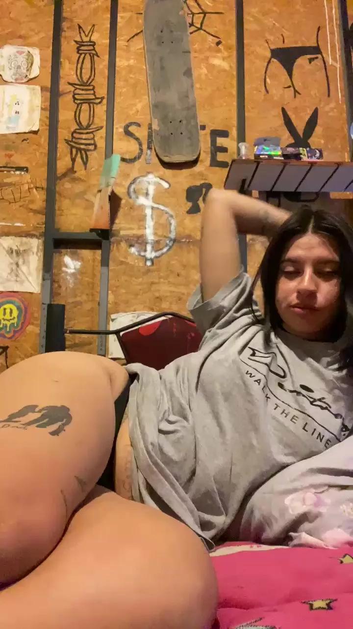 rrrrolonn from Cam4