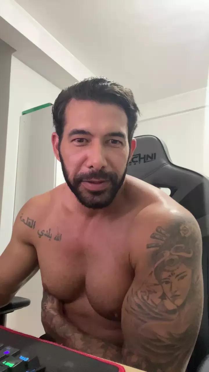 Saradoalto23 from Cam4