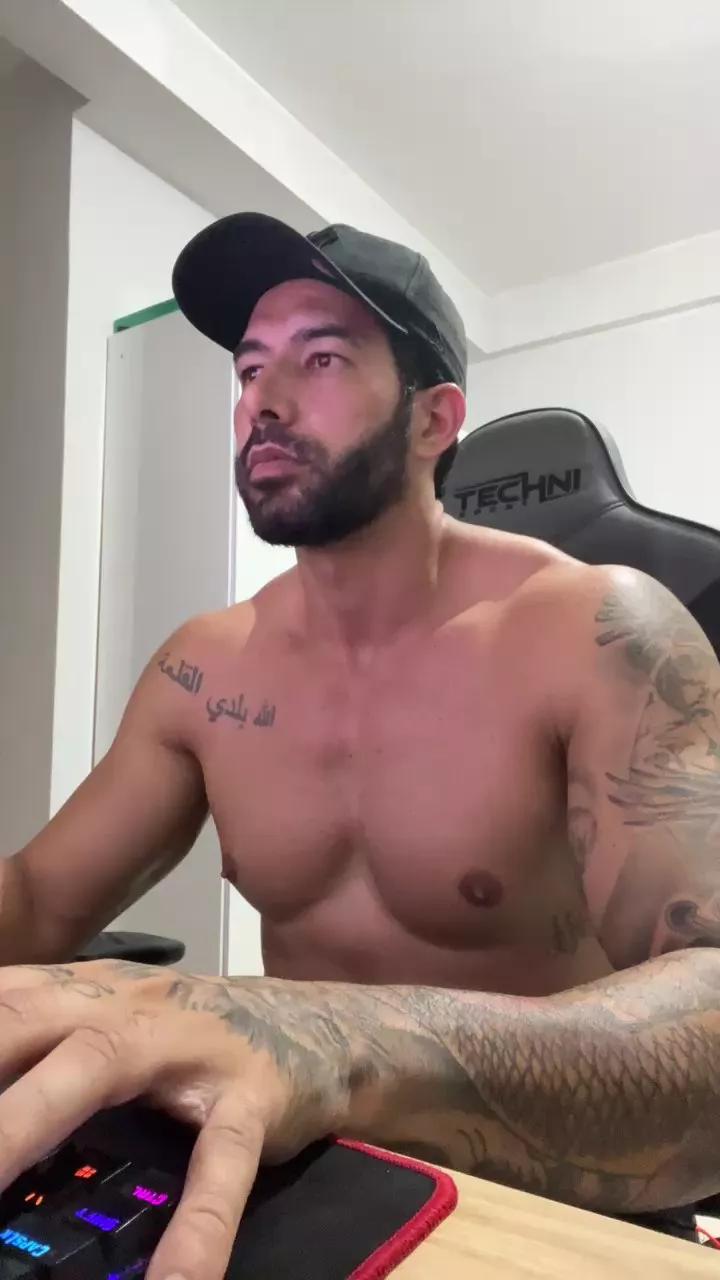 Saradoalto23 from Cam4
