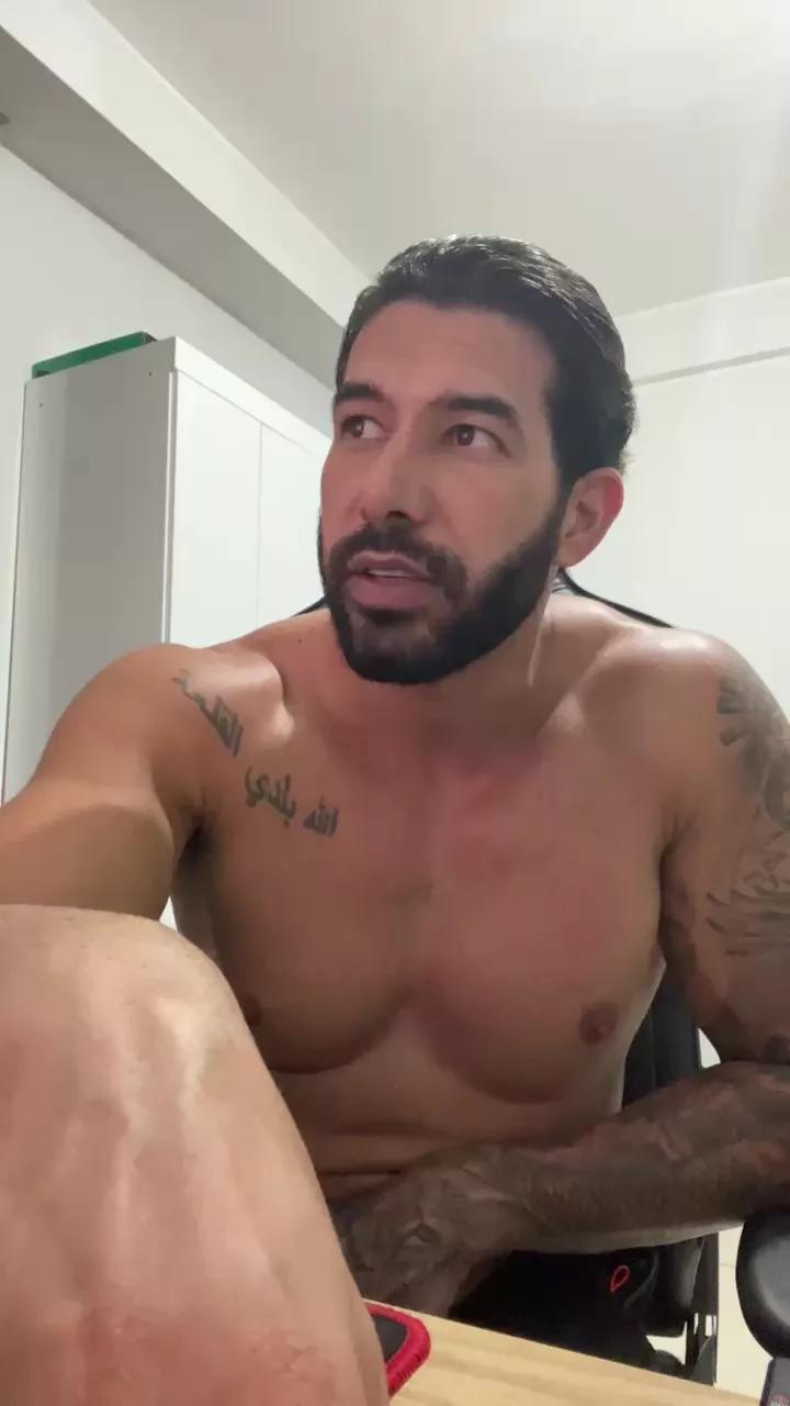 Saradoalto23 from Cam4