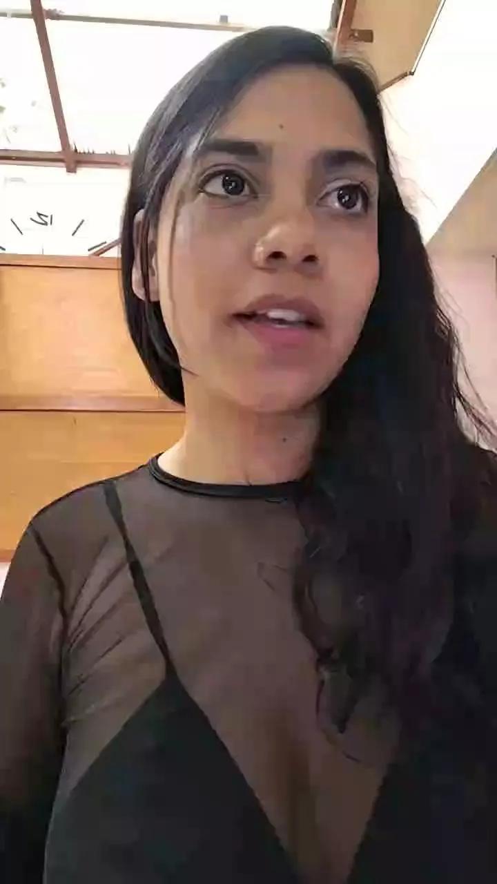 sweet_scarlett_ from Cam4