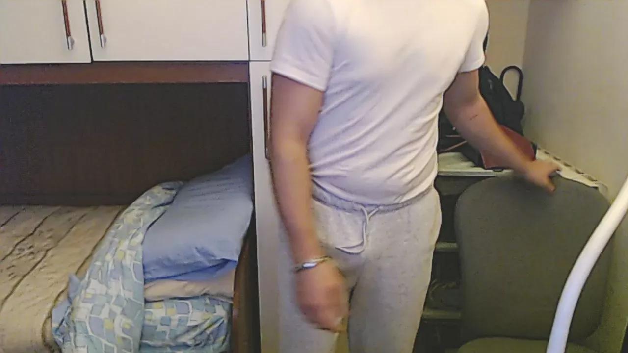 xxx_milo_xxx from Cam4