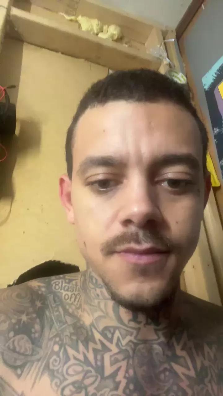 YellaboyAPEX from Cam4