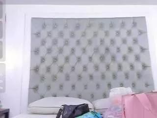 aaliyah-beller from CamSoda is Freechat