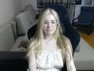 accacornwall from CamSoda