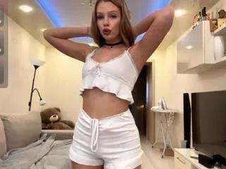 afragearing from CamSoda