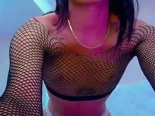 alanna-dollsx from CamSoda