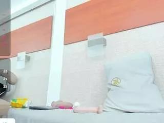 aliicee-green from CamSoda