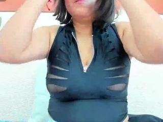 aliicee-green from CamSoda is Freechat