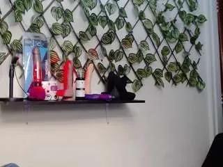 alisonosbourne from CamSoda is Freechat