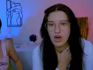 amanda-miki from CamSoda is Freechat
