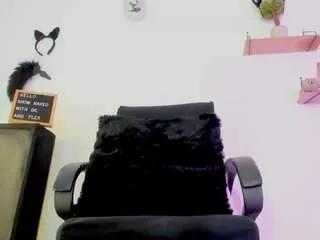 ambarfitness88 from CamSoda