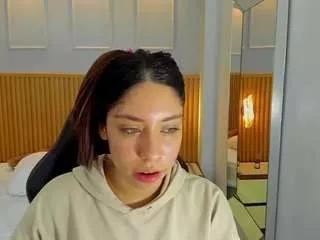 analisefletcher from CamSoda is Freechat