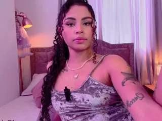 annamillerr from CamSoda
